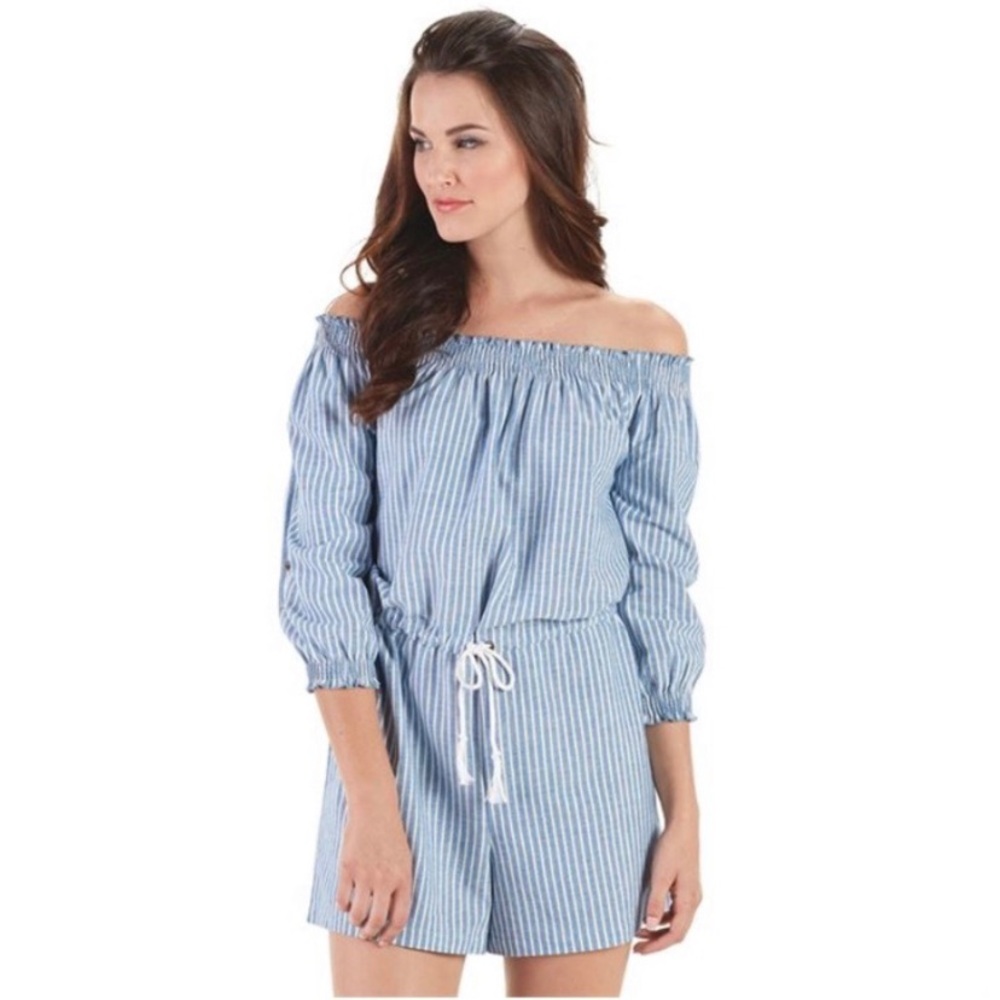 🛍5/$25 Mud Pie Pinstripe off the shoulder Romper